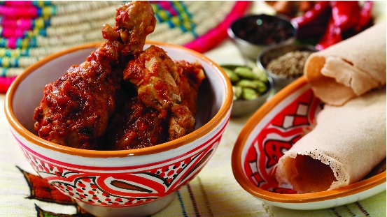 Poulet éthiopien avec sauce berbère et gingembre frais 