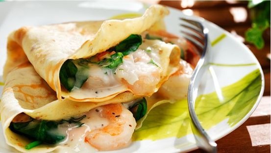 Crêpes farcies aux crevettes, épinards et fines herbes