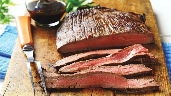 Tranche de flan steak sur la planche