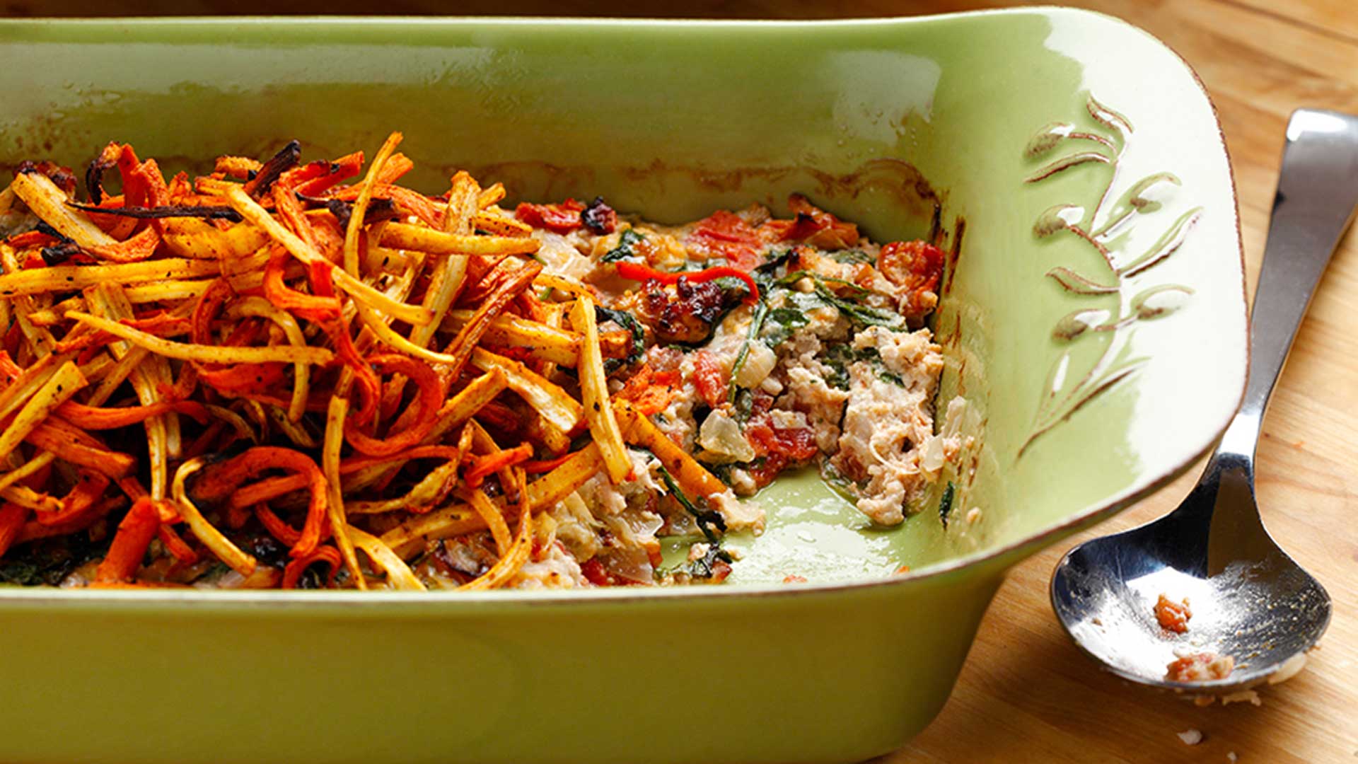 Casserole de dinde avec frites de panais et carotte