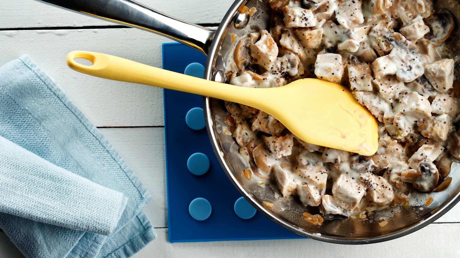 Speedy turkey stroganoff on a blue hot plate